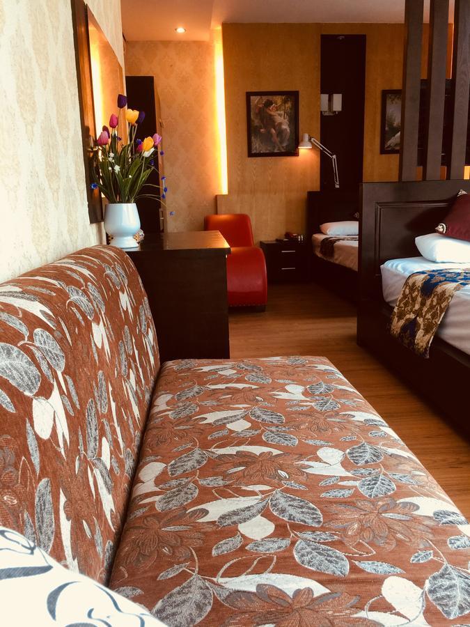 Thien Duong Hotel Ханой Екстериор снимка